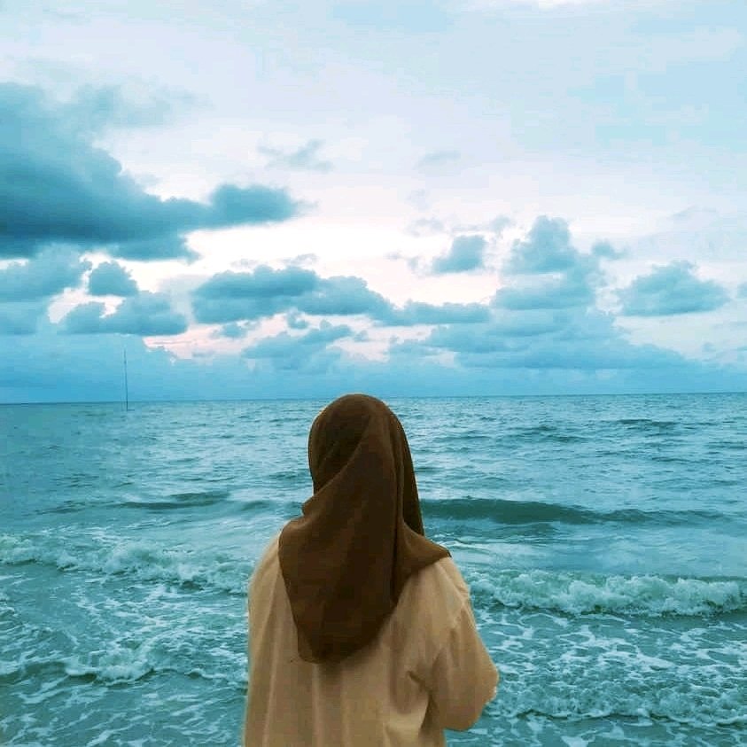 Birunya lautan seperti birunya terpal tetangga 😍