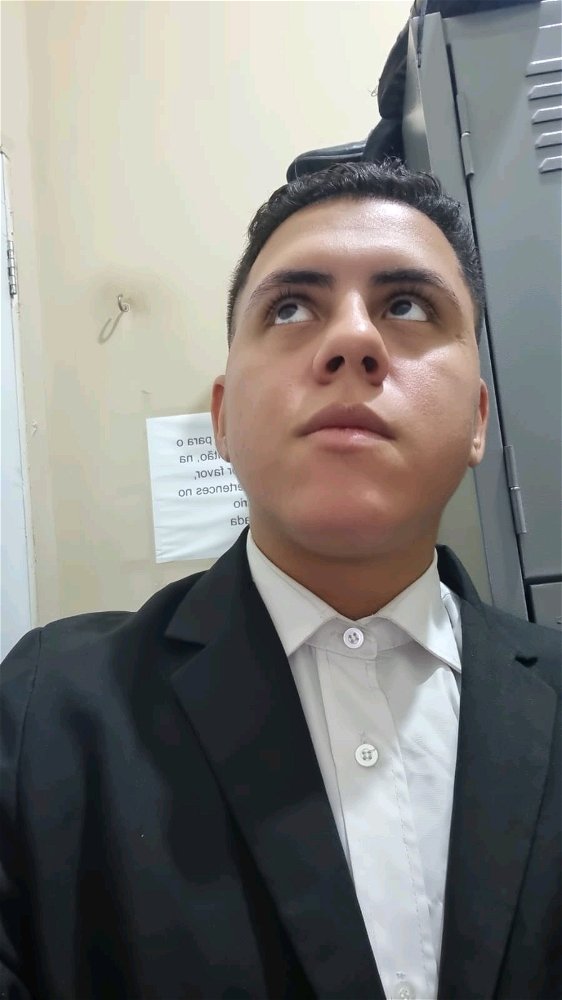 Meio merda mas foi essa aqui com raiva do frio excessivo de sampa IHAAAA