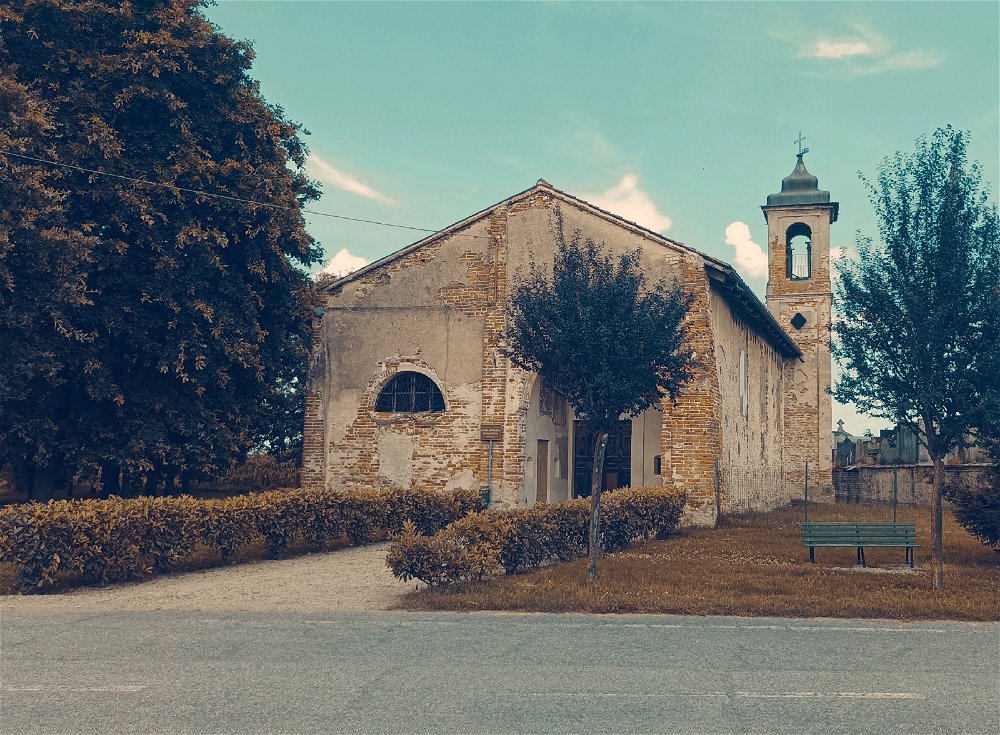 La chiesa romanica di San Pietro