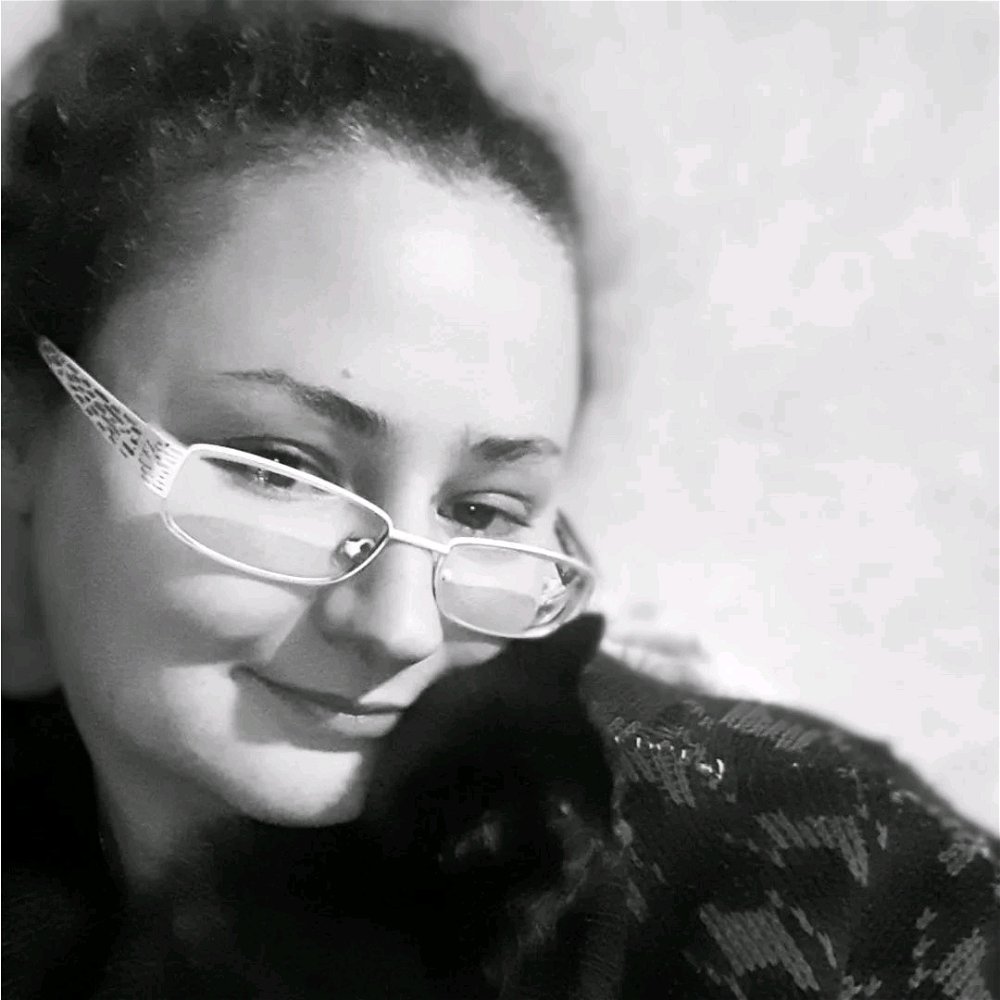 Иногда нас любят просто за то,что мы есть. 🥰🥰