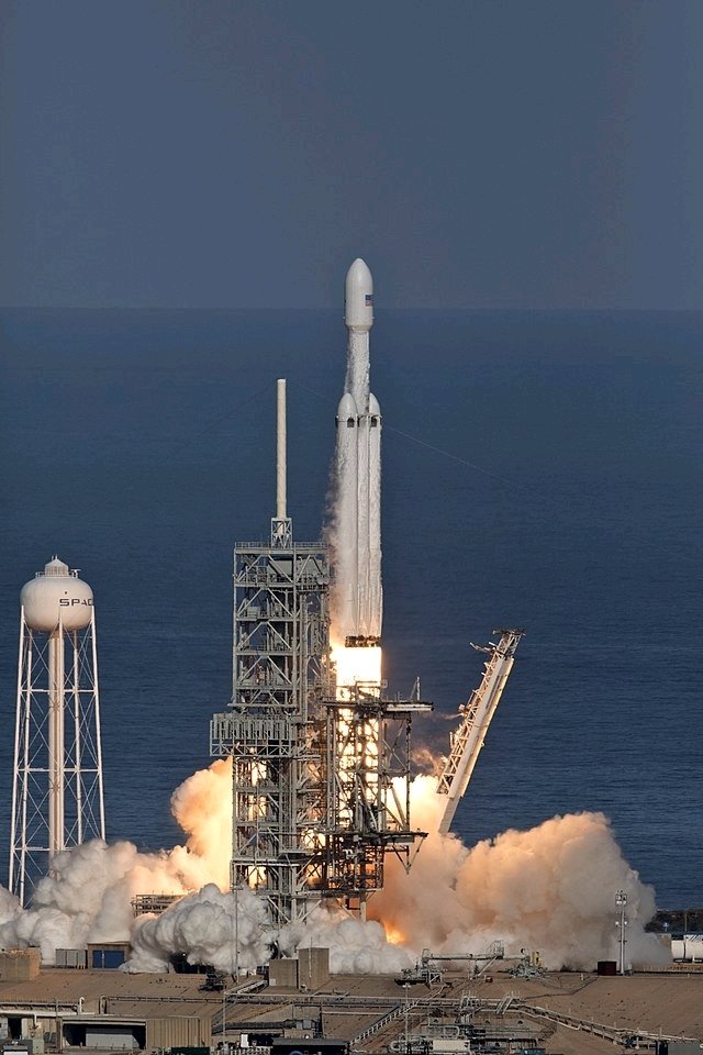 Another launch of the falcon heavy was successful