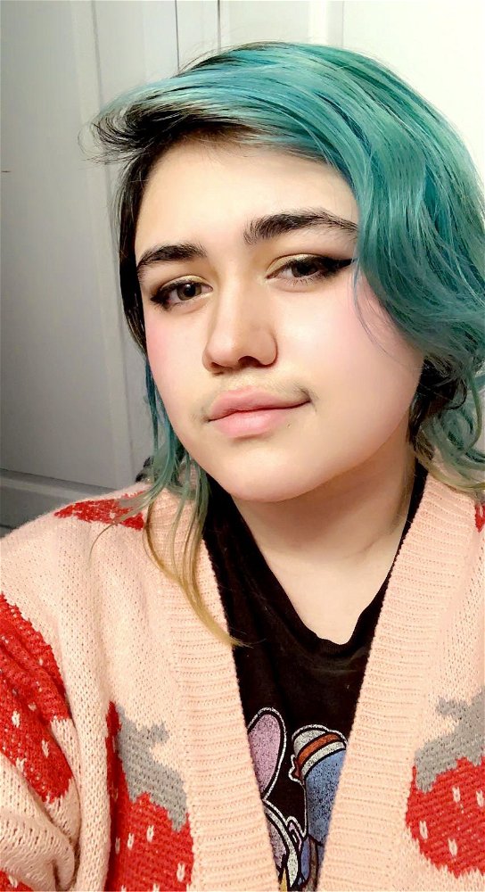 did some eyeliner im super proud of!