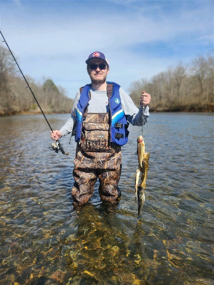 Just got back from river fishing 🎣, they don't call me a master baiter for nothing 😌