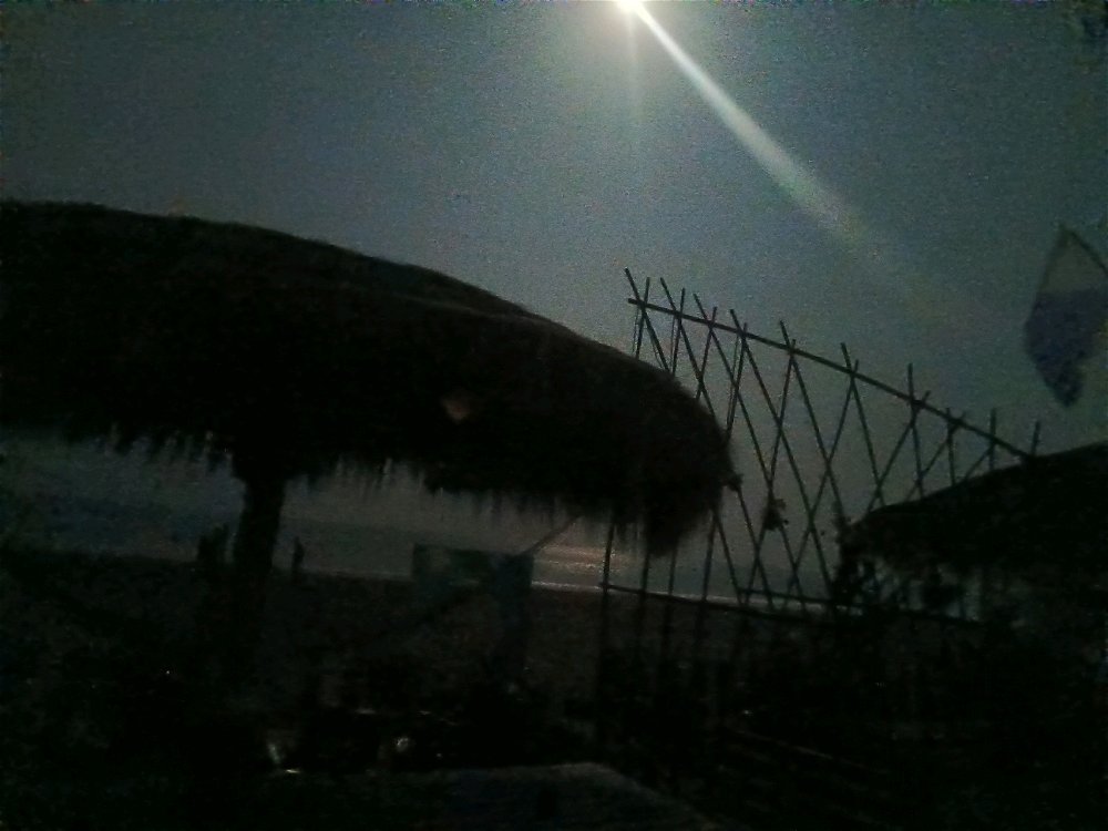 Any one here for a date at this place