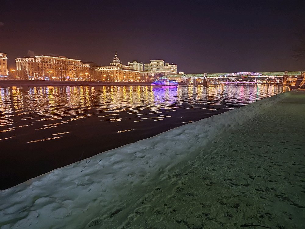 Московский весенний вечерок. Почти как зимний, только снега больше
