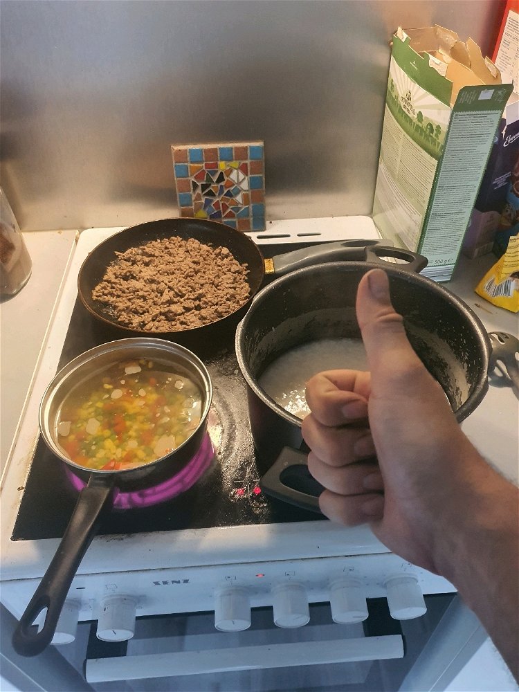 Who likes to cook?
