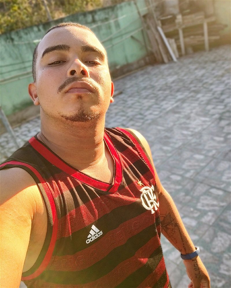 ✌🏾