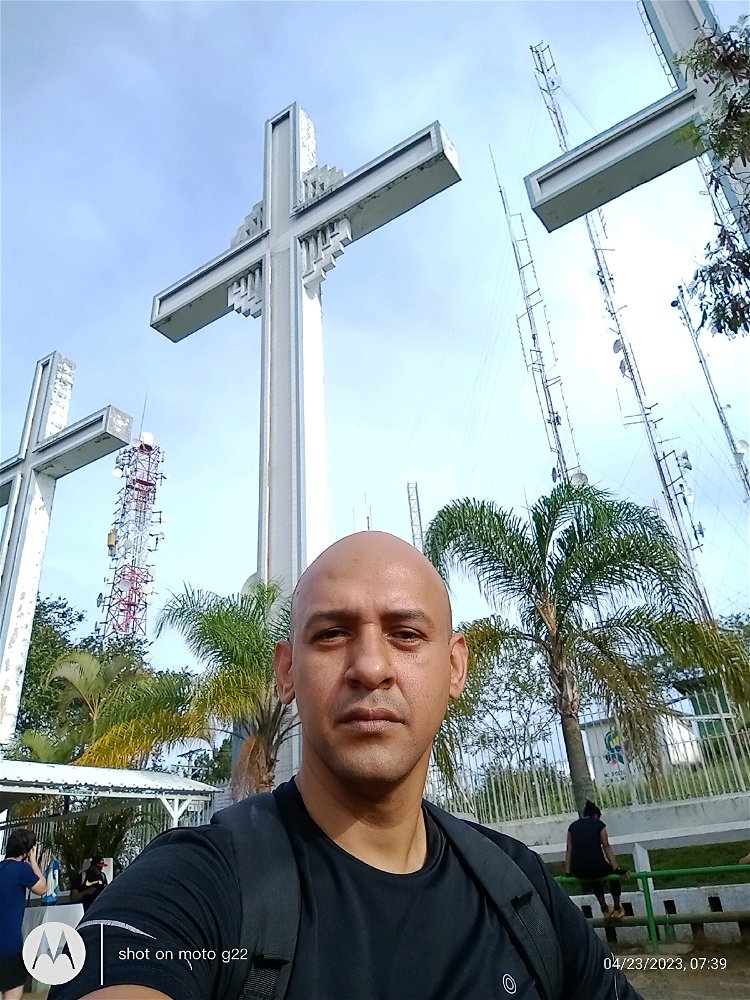 Es tan fácil llegar a comunicarte, sin poner como excusa que no hablas otro idioma , es sencillo solo debes mostrar interés