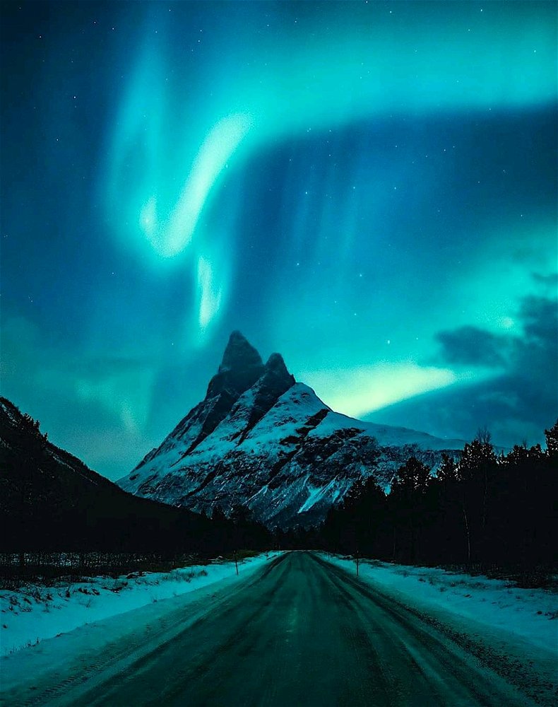 Aurora Borealis over Troms, Norway Norway 🇳🇴🌌