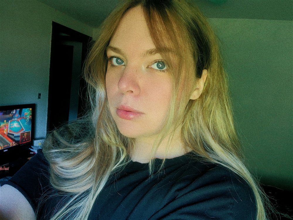 Terrorizing your feed again with my face
