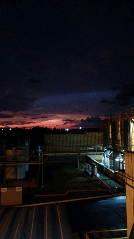 Anoitecer no trabalho