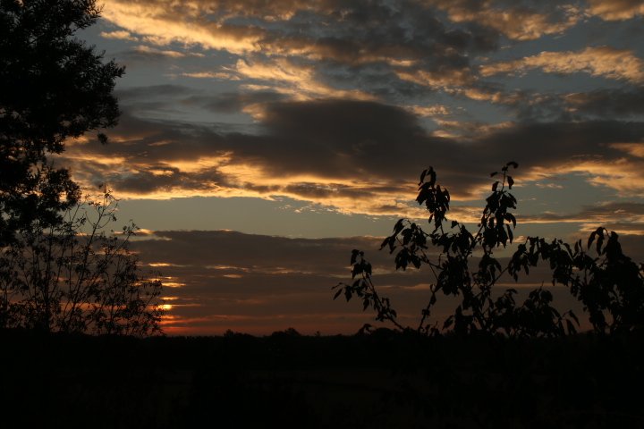 Quand le soleil se couche, il se lève ailleurs...😉