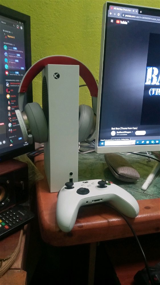 Alguien juega en Series S o PC?
