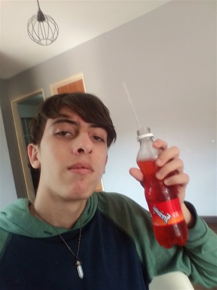 Me compré una Frescolita pa' matar la ansiedad 🍹😎
