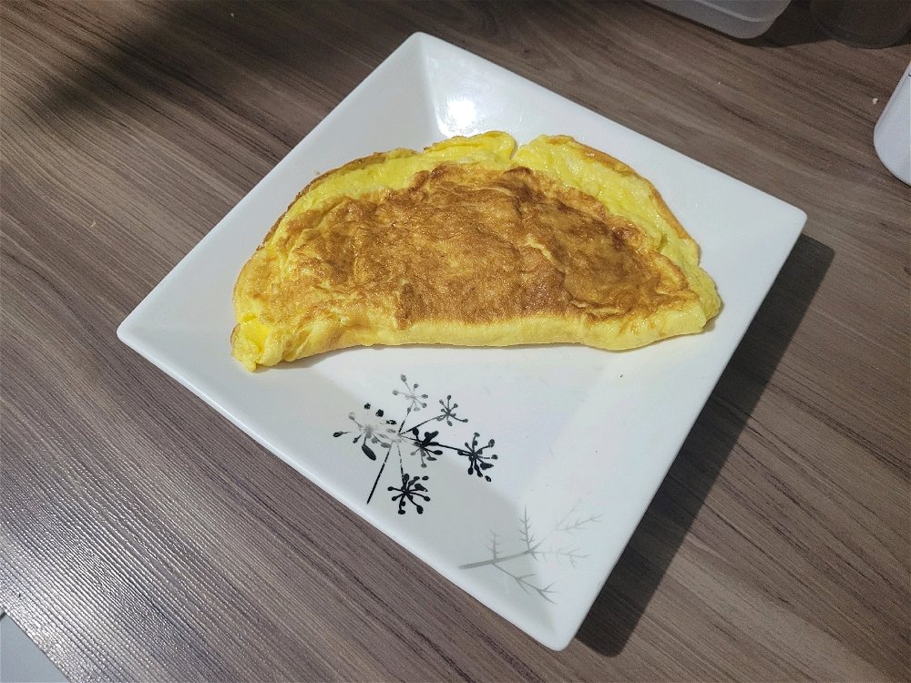 Vai um omeletinho com ricota aí?
