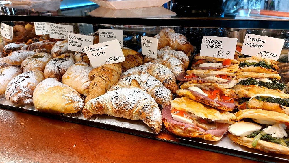 Breakfast in Italy ( cit Supertramp più o meno).