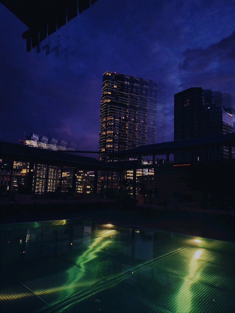 Evenings in the city