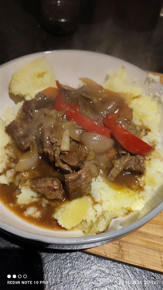 Steak & Ale laid in a Jacket Potato