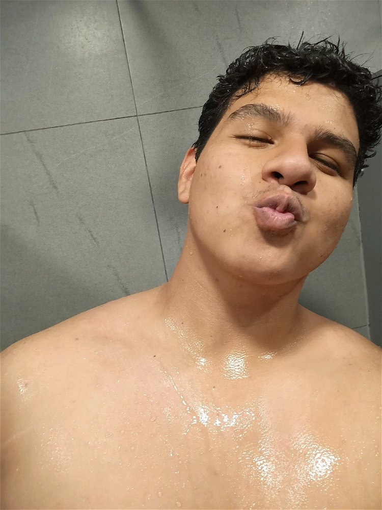 Besito para que tengan un buen fin de semana 😋
¿Cuál sería su cita ideal o cimo tendría que ser su chico ideal?