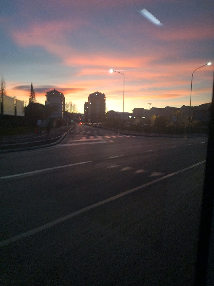 Tramonti a sud ovest.

Anche oggi non si scherza!