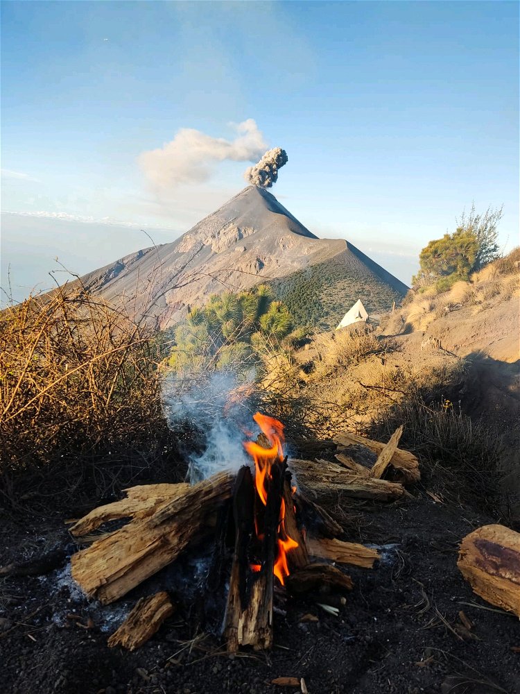 🌋