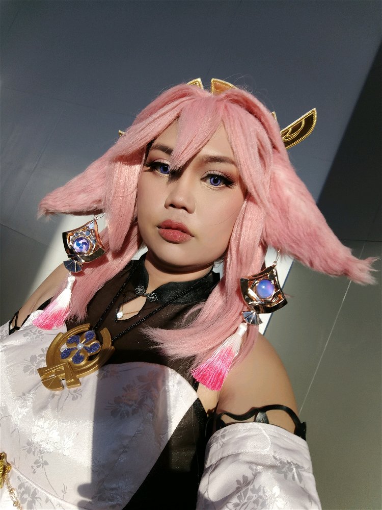 Yae Miko Cosplay
