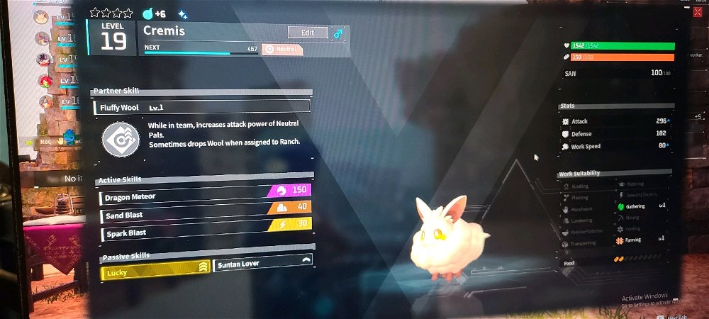 Anyone else addicted to Palworld? Got my first Shiny yesterday. This little guy summons meteors!