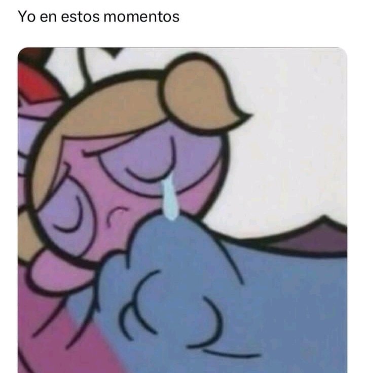 Yo y mi corazón de pollo(? 
Necesito abrazo 😭

Nota mental no volver a ver más películas de terror de noche.