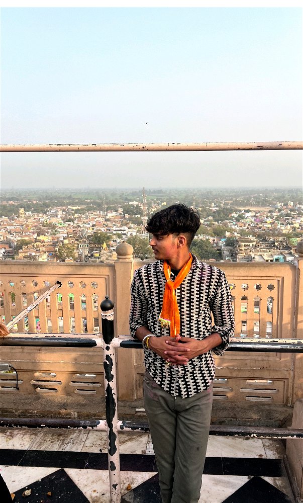 Barsana - श्री लाडली महाराज 🩷