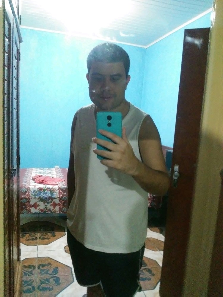 Eu não posso ver um espelho que já quero tirar foto kkkkkk