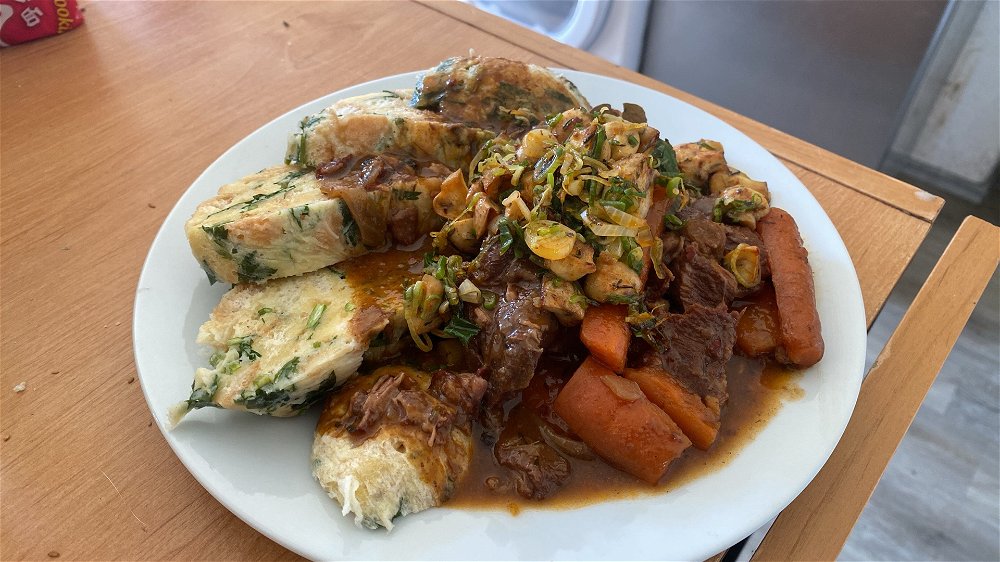 Burgundy beef stew