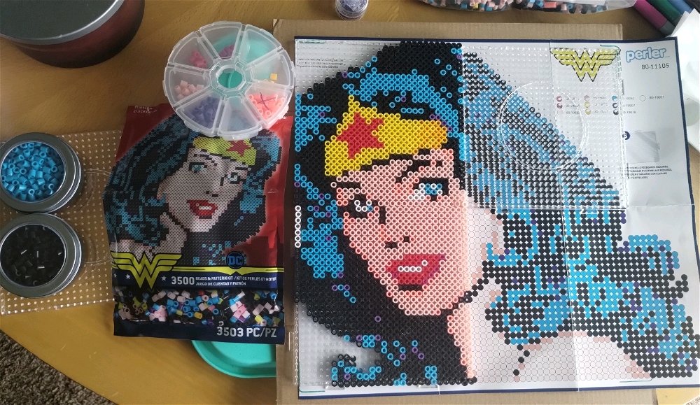 Wonder woman ❤️🤍💙