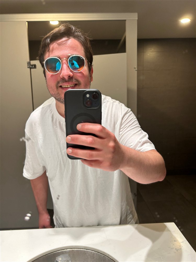 Hi