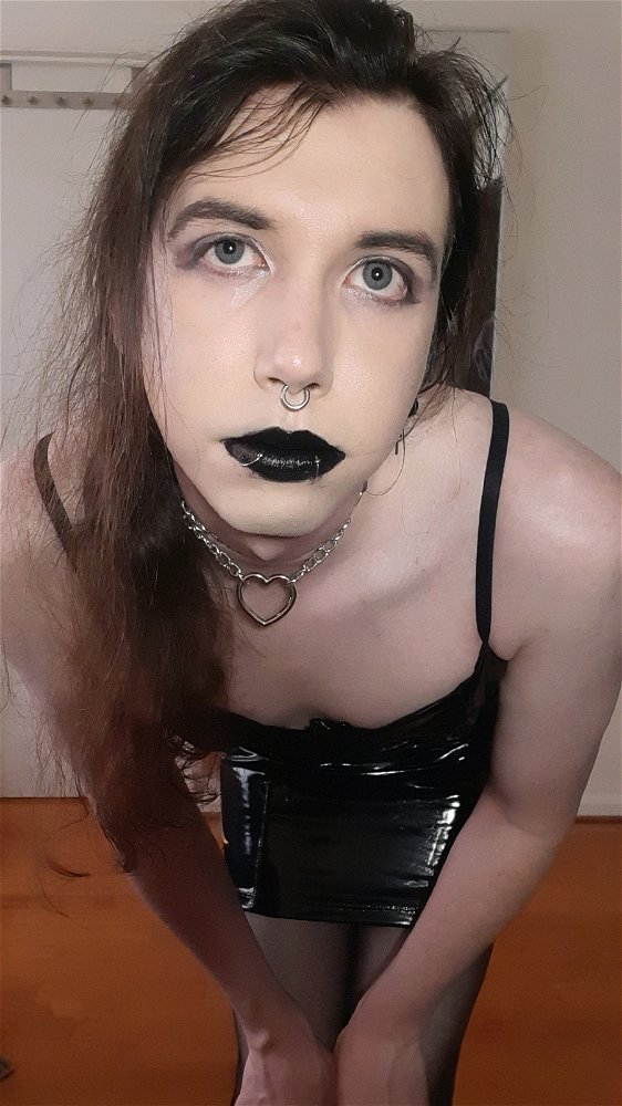 I'm just trying to show off my makeup
