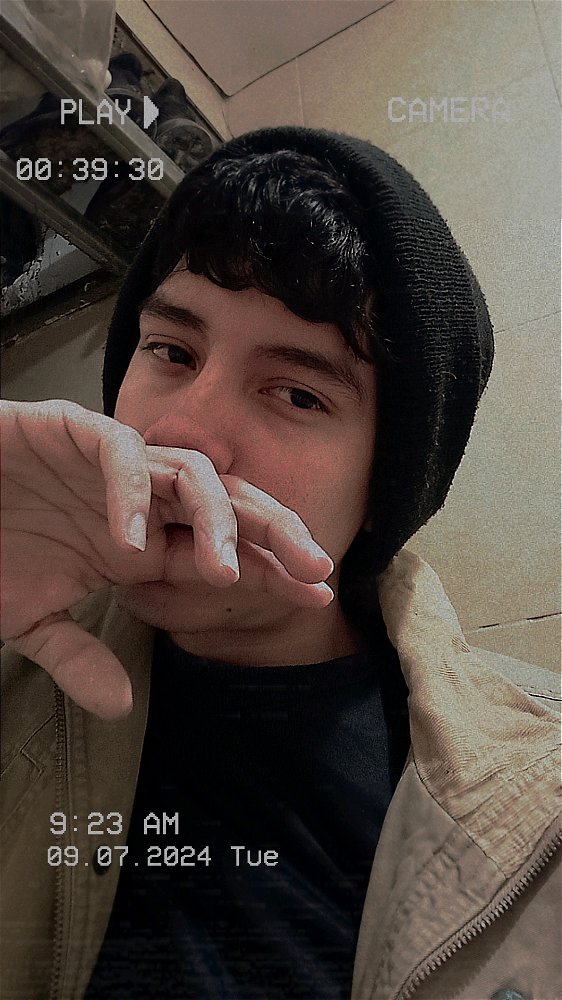 😼