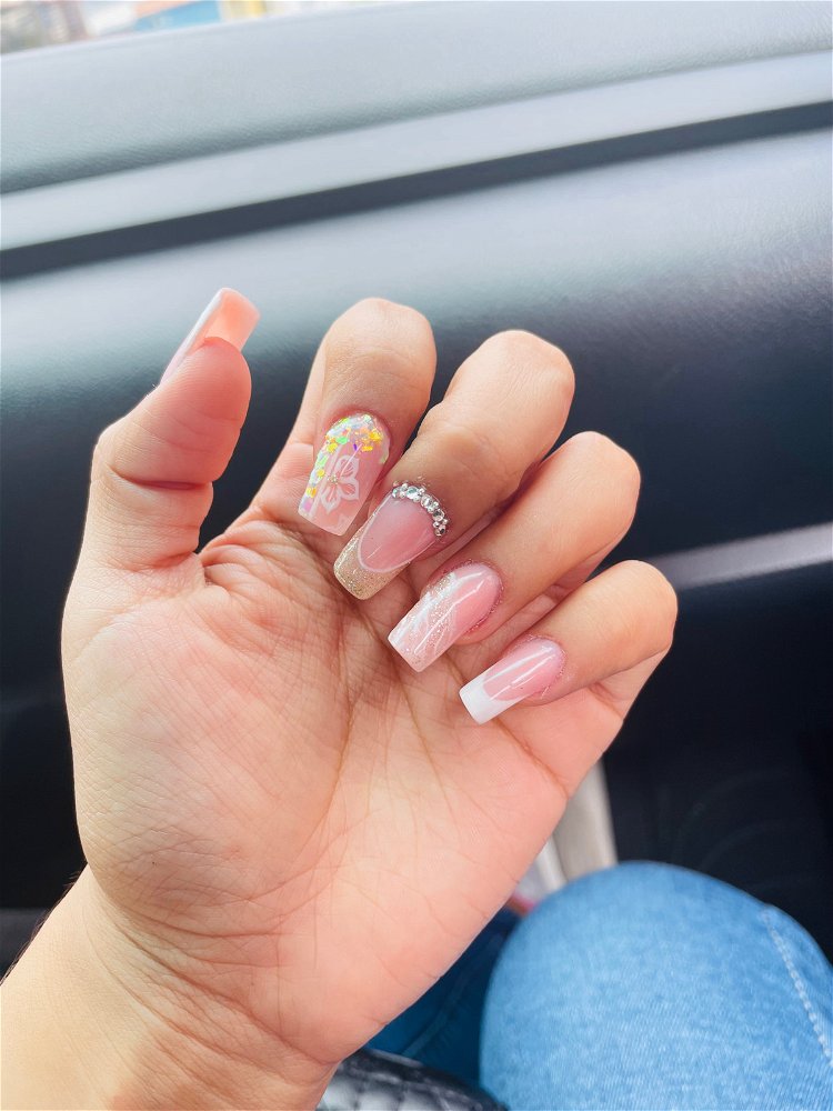 Amor por mis uñitas falsas ☺️🫶🫢