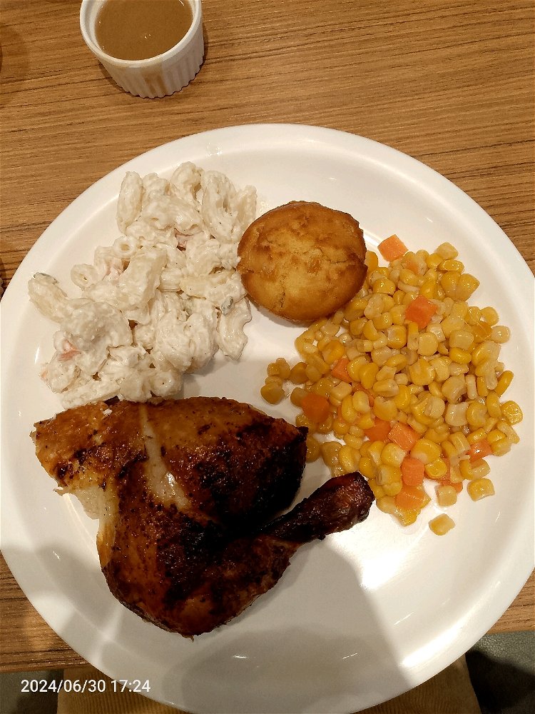 Let's eat💛