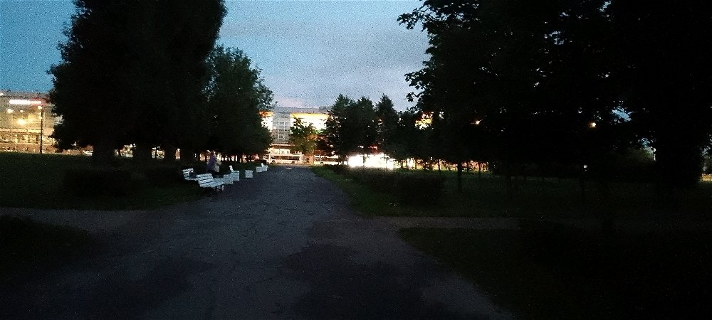 Здесь каждую пятницу была сходка байкеров.  Тысячу лет назад. Романыч! мы все потеряли...