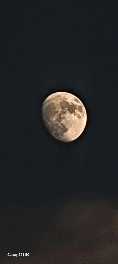 Zoom sur la lune