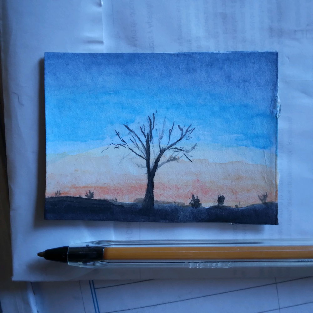 Aveces me gusta hacer pinturas casi miniatura, les dejo algo que hice hace poco( no sé por qué parece movida en la foto)