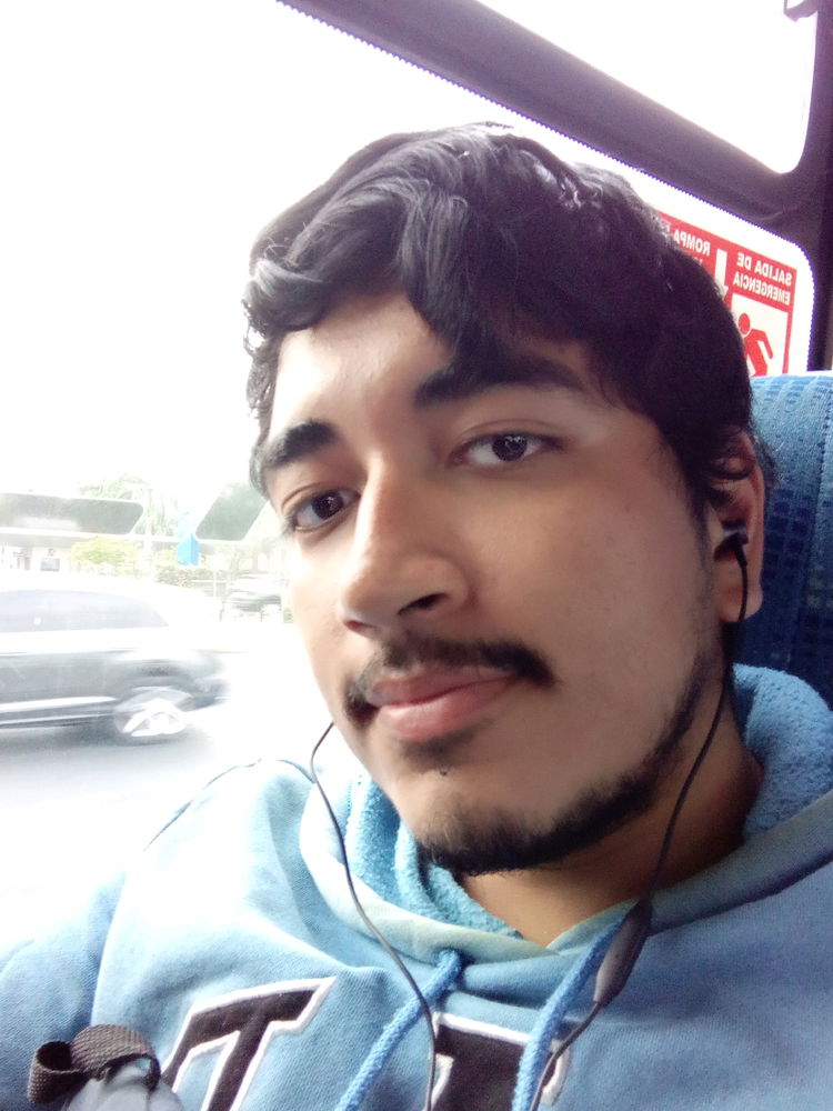 :3
