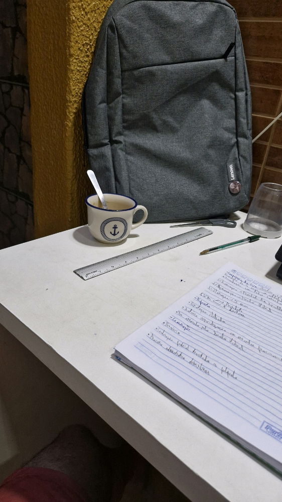 Eis a herança da minha avó, a minha xícara,o café fica mais gostoso nela :)
