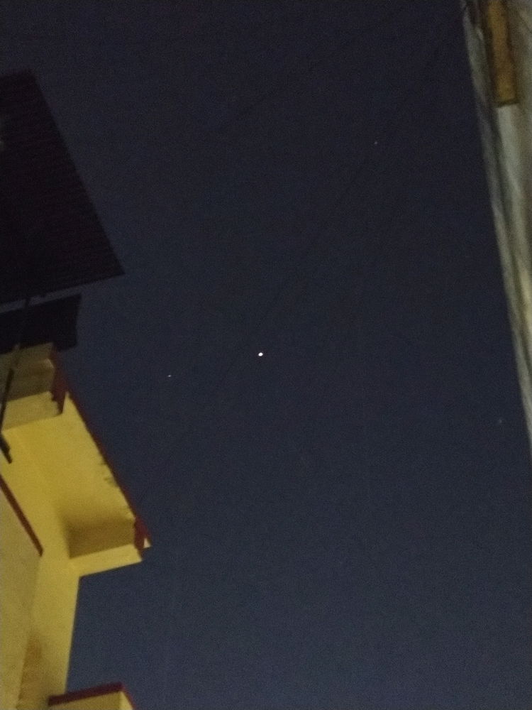 Tonight's planet's alignment Tonight's planet's alignment