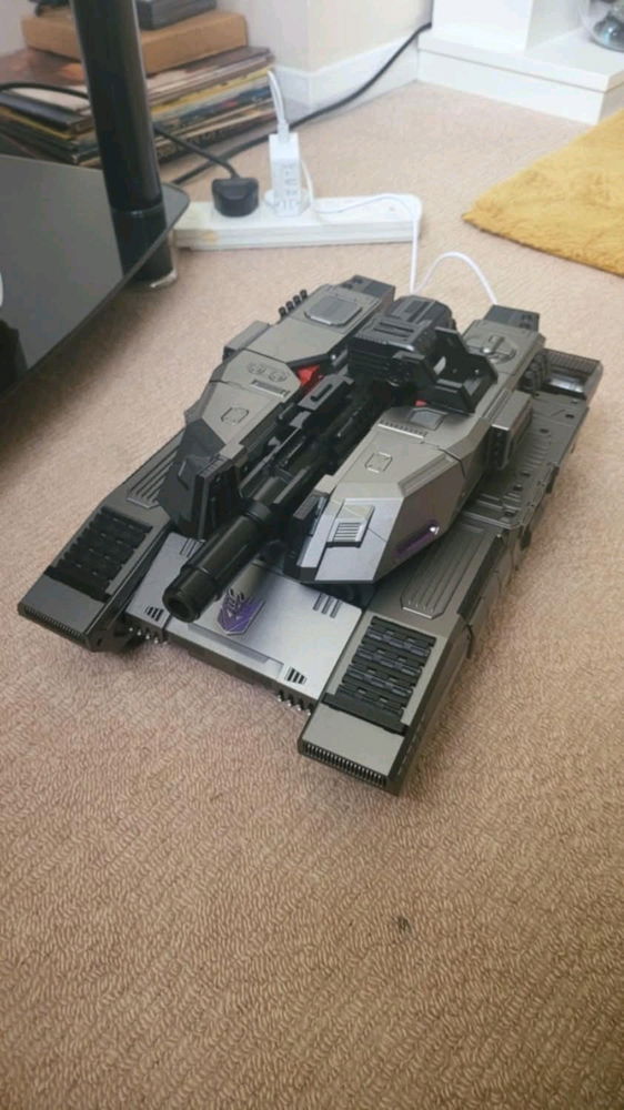 Robosen flagship megatron