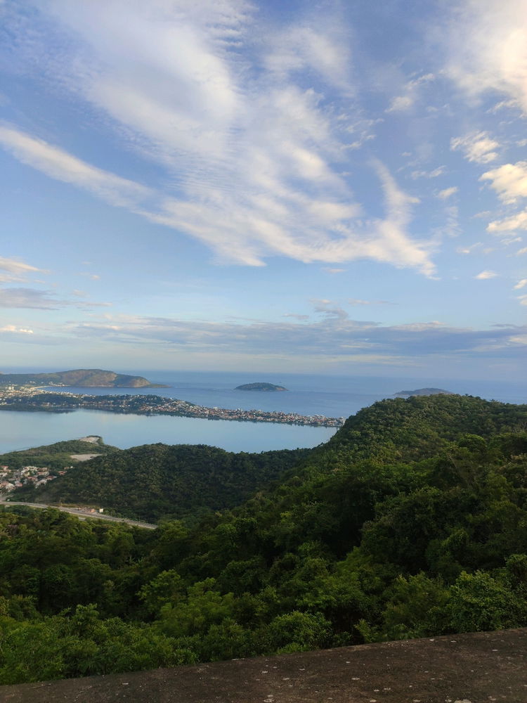 Uma das vistas do parque da cidade. Muito bom pra se admirar a vista e esquecer dos problemas.