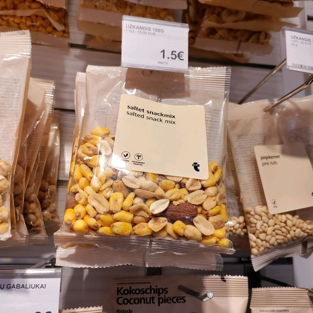 Can anyone explain to me who the heck would buy these, if not for a pet beaver 🦫 or a squirrel 🐿️?