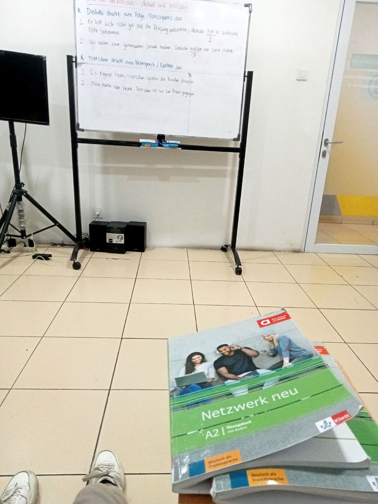 I took German course and now I am learning A2.8. Ich werde eine Prüfung machen. Ich bin nervös, weil ich nicht gut sprechen kann.

Is there someone I can talk to in German?
