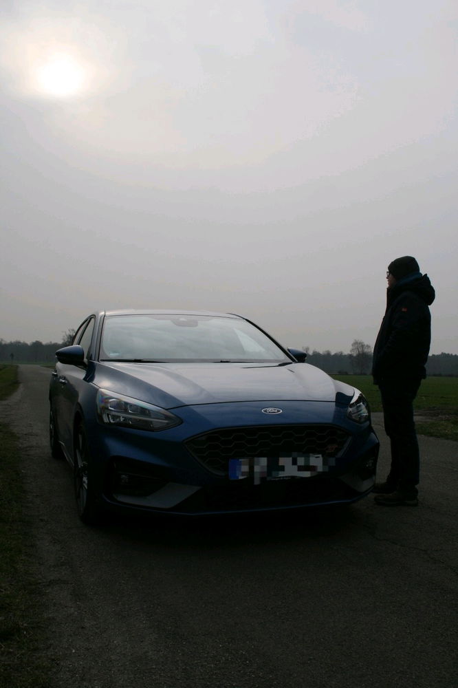 Ich hänge total an meinem neuen Auto es ist ein Teil von mir