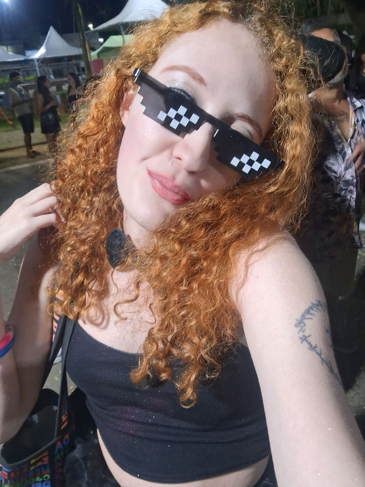 Sobre o carnaval desse ano: bebi vodka demais, não recomendo.