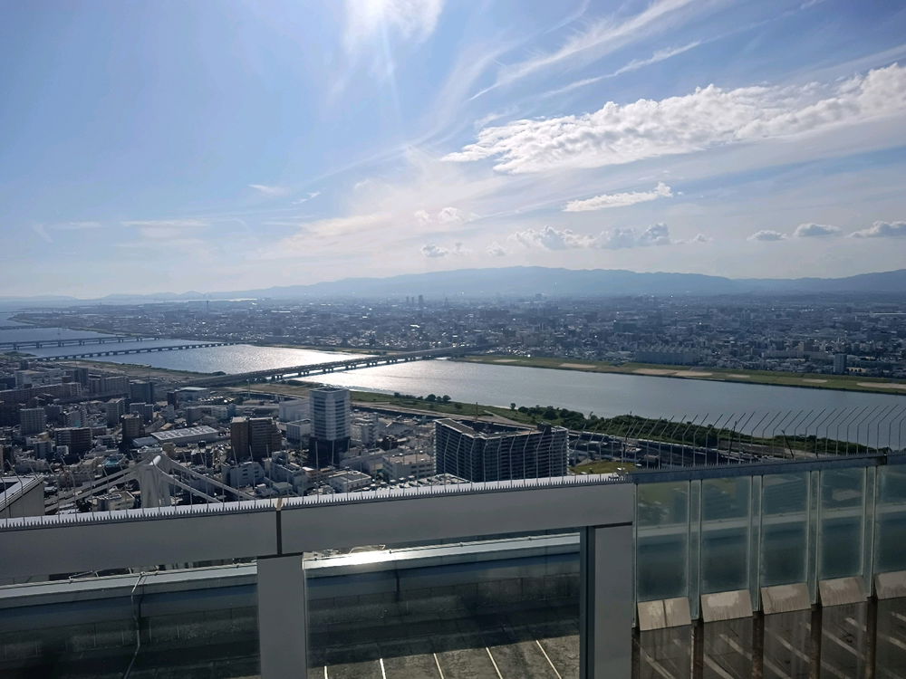 空中庭園から。
今幸せだ。